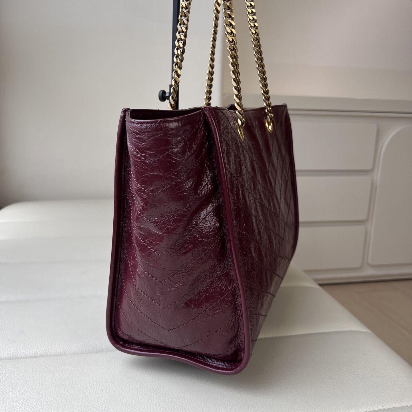 Women'S Work Bags Designer - กระเป๋าถือหนังแว็กซ์น้ำมันสีเบอร์กันดีลายเชvron เย็บตะเข็บรูปตัวV ขนาดใหญ่พิเศษ สายสะพายไหล่นุ่มพร้อมสายโซ่สีทองวินเทจถักทออย่างประณีต กระเป๋าถือสำหรับทำงานในฤดูใบไม้ร่วงที่ได้แรงบันดาลใจจากดีไซเนอร์หรู