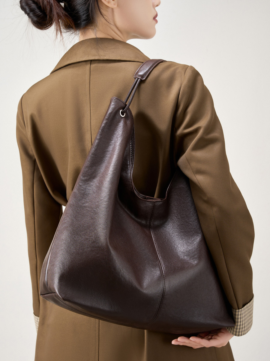 กระเป๋าสะพายไหล่ทรงโฮโบขนาดใหญ - Hobo Bag Slouchy บทวิจารณ์และราคา