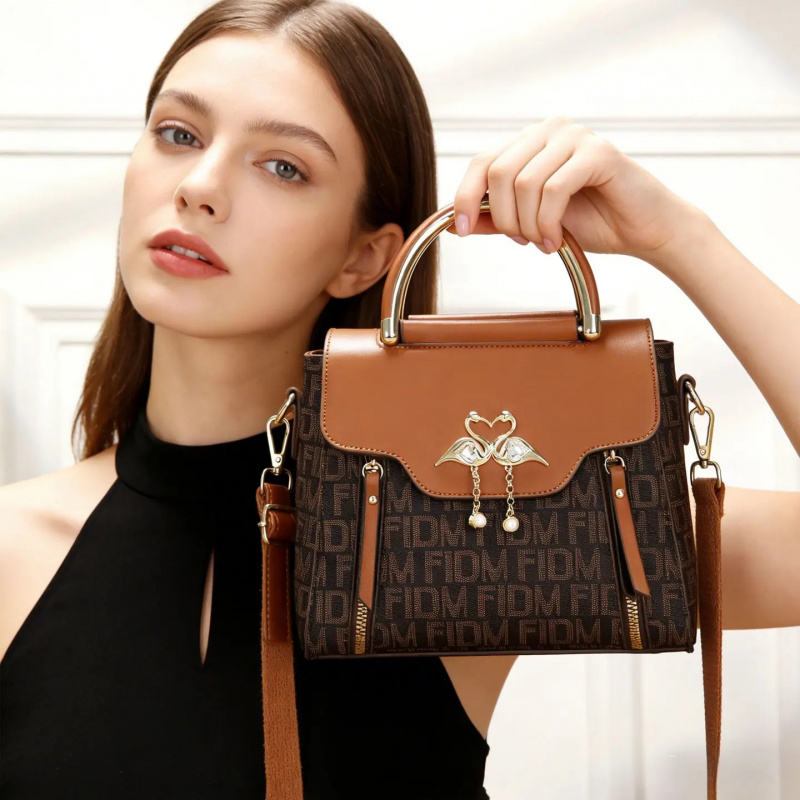 กระเป๋าพิมพ์ลายตัวอักษร กระเป๋ - Women'S Bags Cross Body บทวิจารณ์และราคา