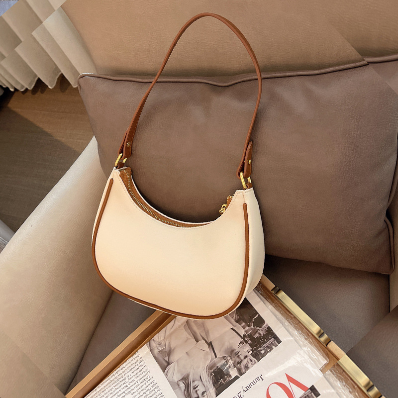 กระเป๋าคาร์แร้เล็กหญิง 2024 แฟ - Women Bags Guess บทวิจารณ์และราคา