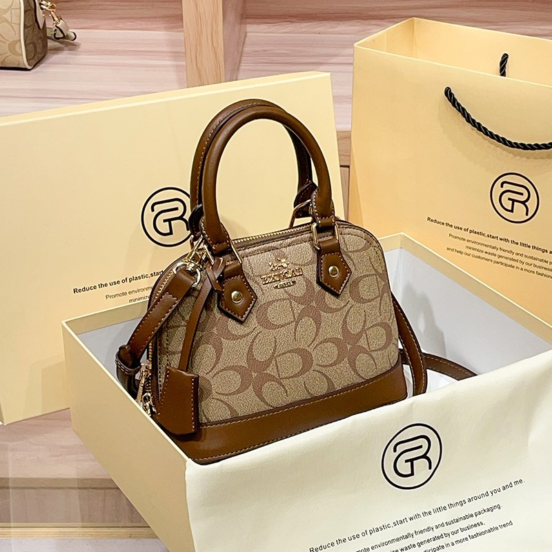 กระเป๋าถือผู้หญิงแบรนด์ดัง รุ่ - Women Bags Guess บทวิจารณ์และราคา